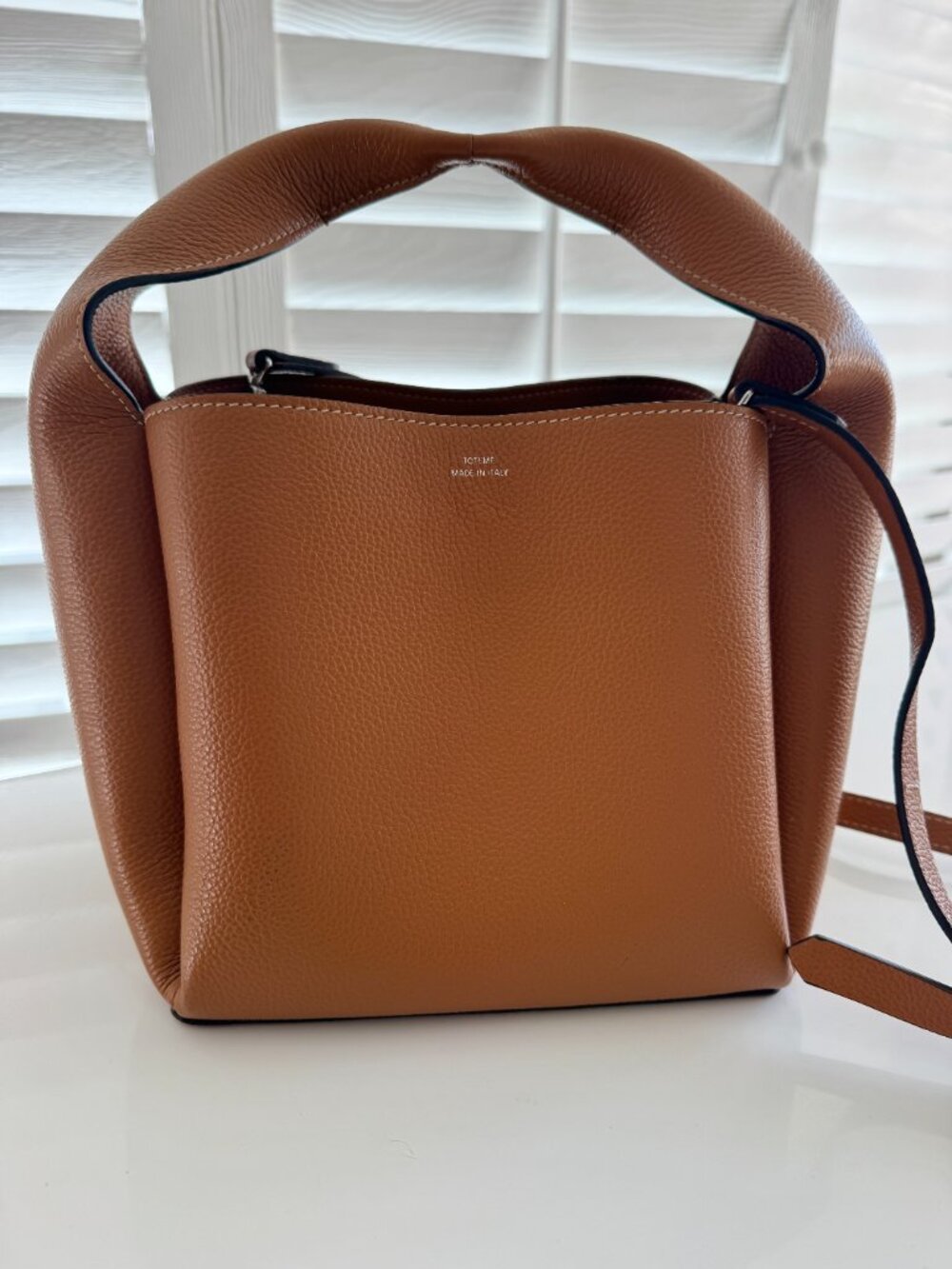 TOTEME COGNAC BUCKET BAG